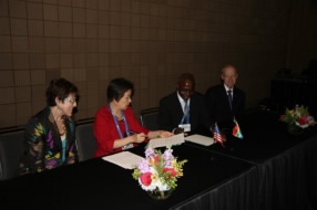 From left: ACS CEO Madeline Jacobs, ACS President Marinda Li Wu, SACI President James Darkwa, and ACS Director-at-Large Bill Carroll