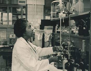 Black American woman working in a laboratory