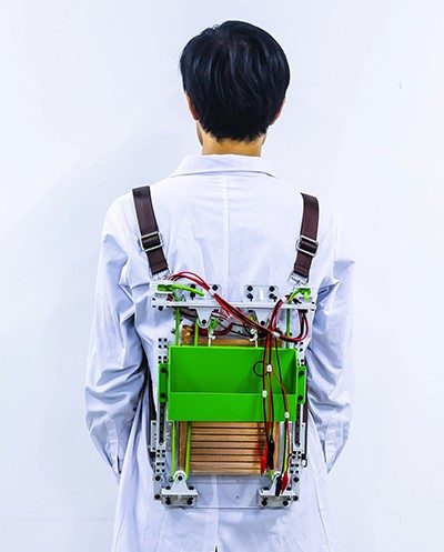 Newswise: Load-reducing backpack powers electronics by harvesting energy from walking