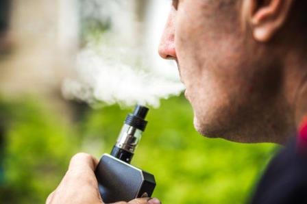 Toxins in e-cig vapor increase with heat and device use image