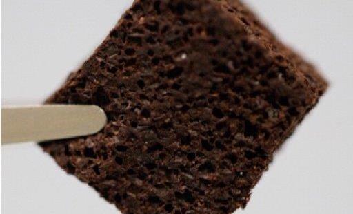 Coffee-infused foam removes lead from contaminated water image