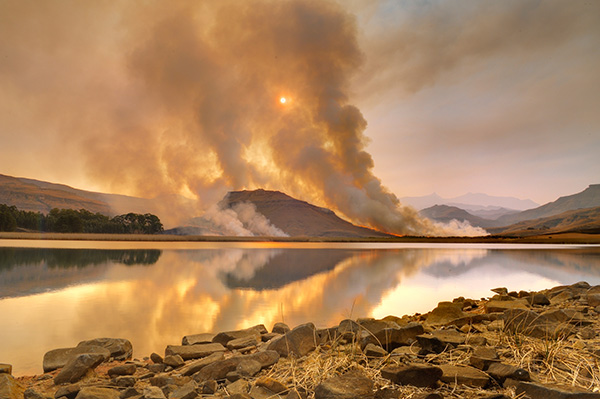 Fires could emit more air pollution than previously estimated image